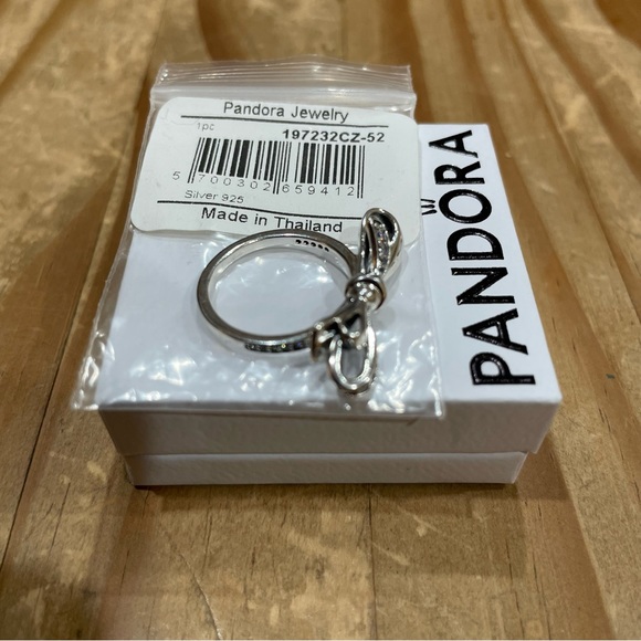 NWT Authentic Pandora Sparkling Bow Ring - Sterling Silver with CZ - Size 6 (52) - Picture 5 of 8